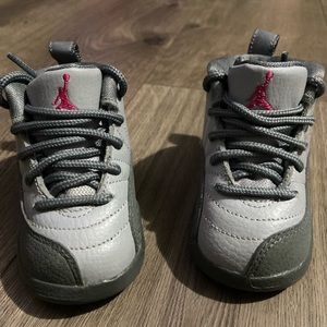 Jordan | Girls gray and pink sneakers | Toddler Size 5